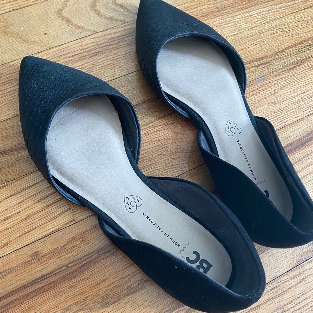 Born in California Vegan Snakeskin Pointed Flats